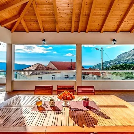 Sleeps 12 Pool Air Con Wifi *